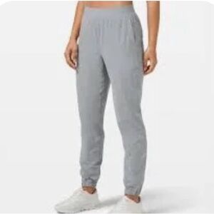lululemon athletica Adapted State Jogger light grey 10